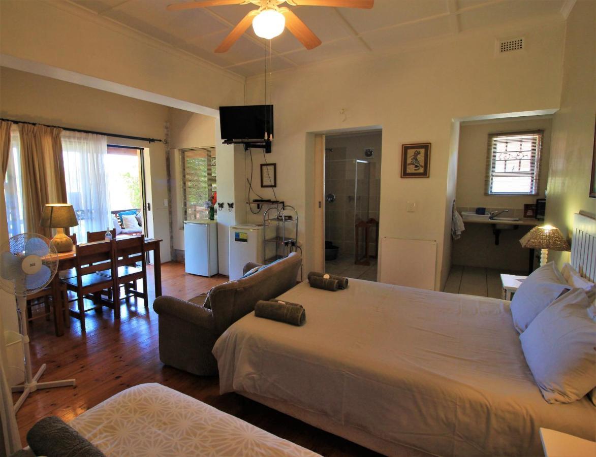 Dempsey'S Self-Catering Guest House Порт Елизабет Екстериор снимка