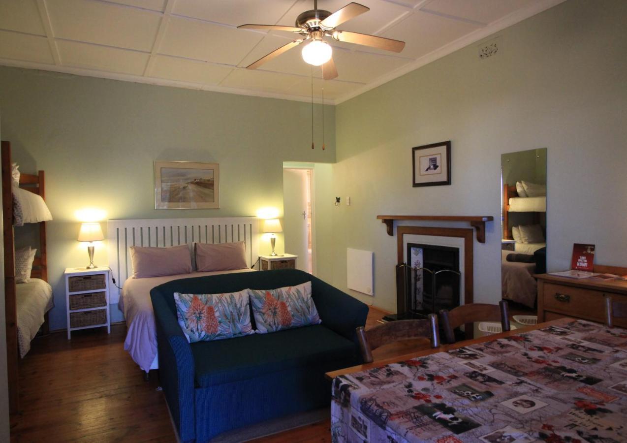 Dempsey'S Self-Catering Guest House Порт Елизабет Екстериор снимка