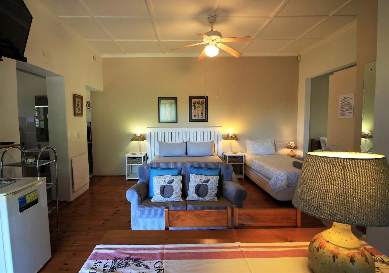 Dempsey'S Self-Catering Guest House Порт Елизабет Екстериор снимка