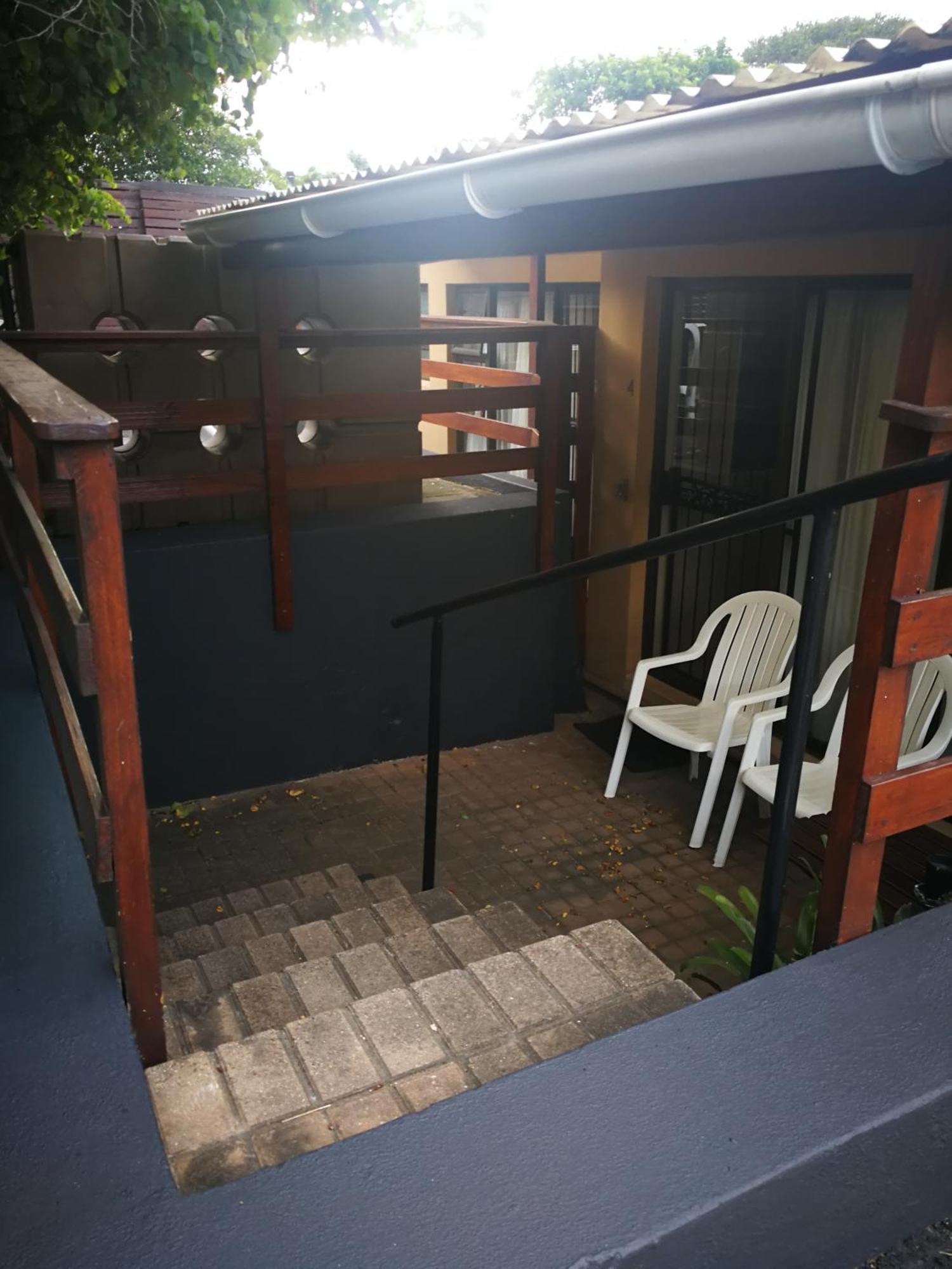 Dempsey'S Self-Catering Guest House Порт Елизабет Екстериор снимка