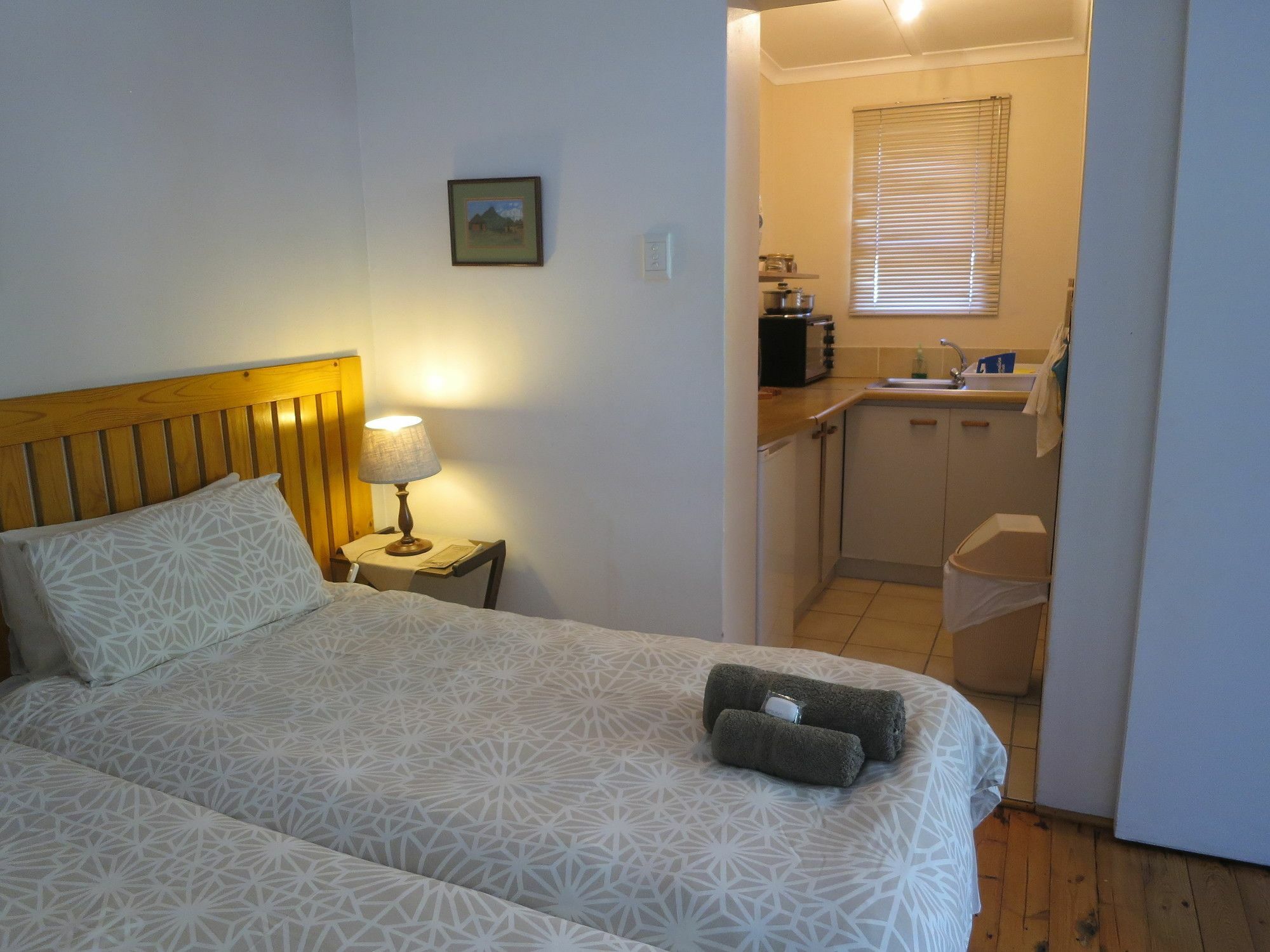 Dempsey'S Self-Catering Guest House Порт Елизабет Екстериор снимка