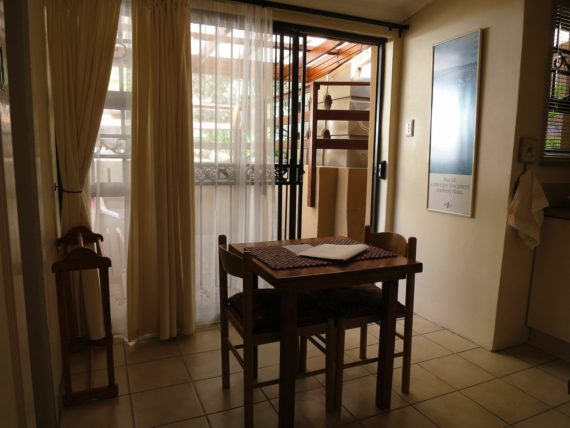 Dempsey'S Self-Catering Guest House Порт Елизабет Екстериор снимка