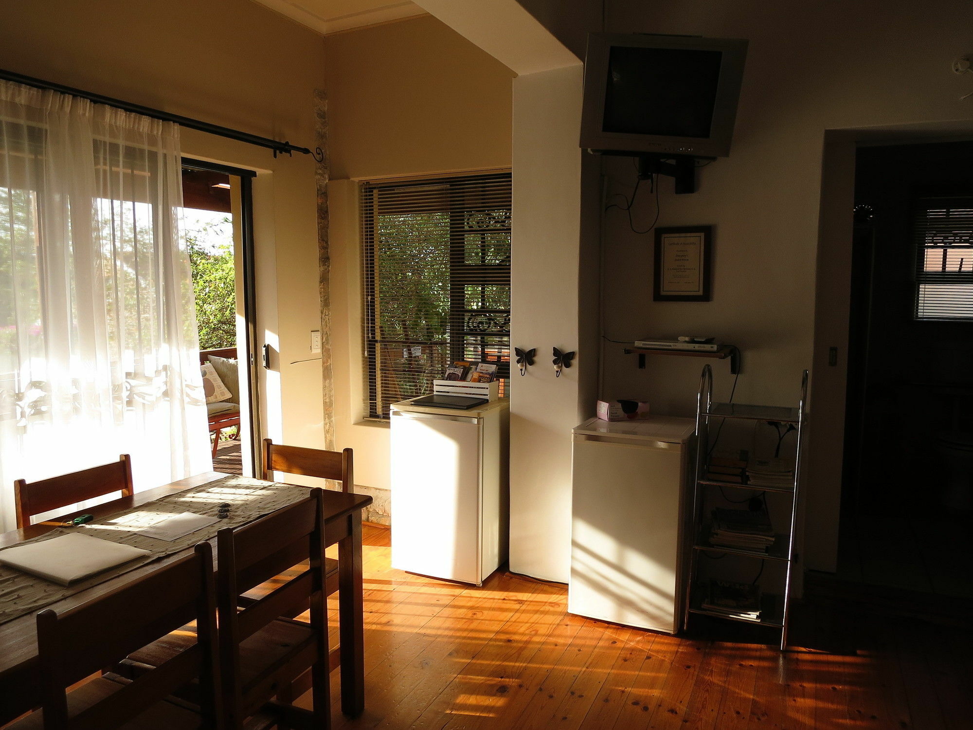 Dempsey'S Self-Catering Guest House Порт Елизабет Екстериор снимка