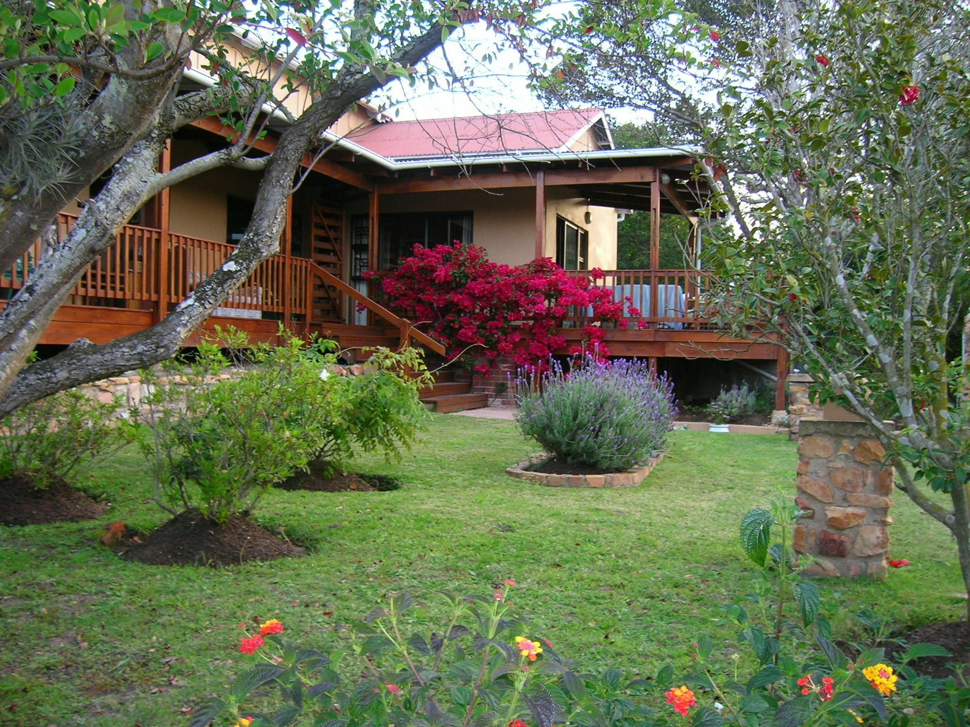 Dempsey'S Self-Catering Guest House Порт Елизабет Екстериор снимка